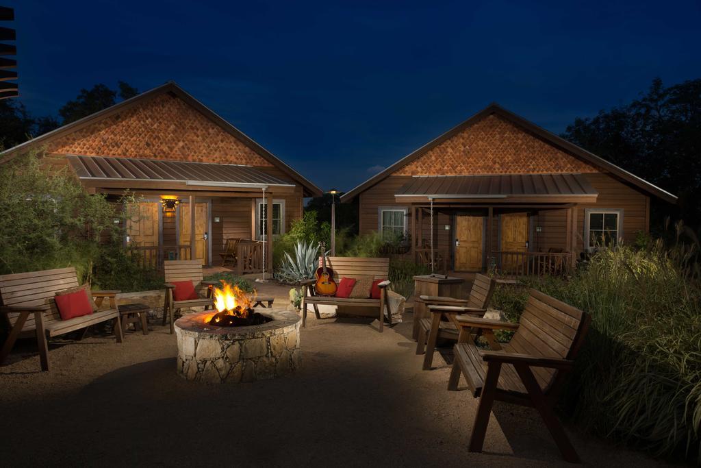 Camp Lucy Hotell Dripping Springs Eksteriør bilde